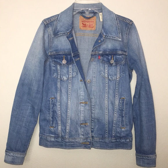 Levi's Jackets & Blazers - Levi’s Jean Jacket